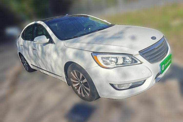Used Kia Cadenza 2012 2.4L Business Sunroof Version Front Right 45 Deg