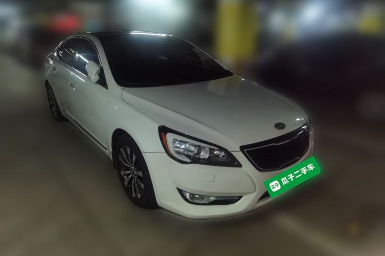 Used Kia Cadenza 2012 2.4L Elite Edition Front Right 45 Deg
