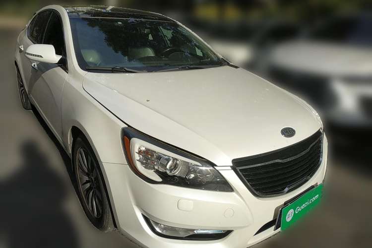 Used Kia Cadenza 2012 2.4L Luxury Version Front Right 45 Deg