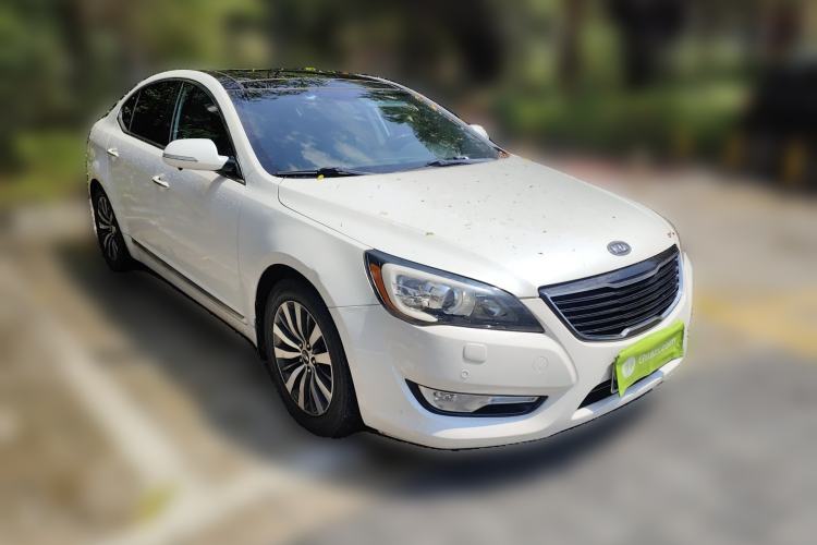 Used Kia Cadenza 2012 2.4L Luxury Version Front Right 45 Deg