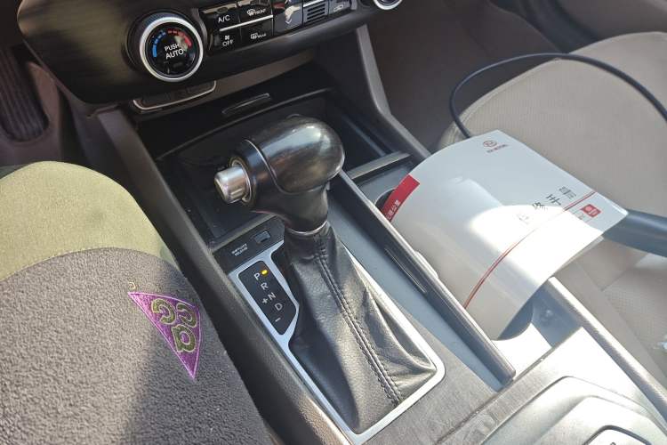 Used Kia Cadenza 2012 2.4L Business Sunroof Version Gear Lever