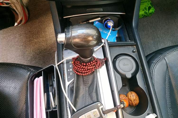 Used Kia Cadenza 2012 2.4L Luxury Version Gear Lever
