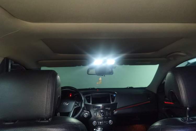 Used Kia Cadenza 2012 2.4L Elite Edition Headliner