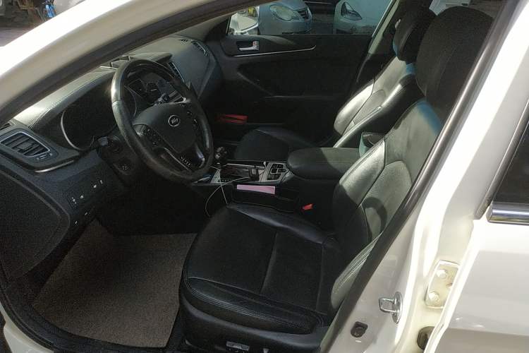 Used Kia Cadenza 2012 2.4L Luxury Version Left Front Seat
