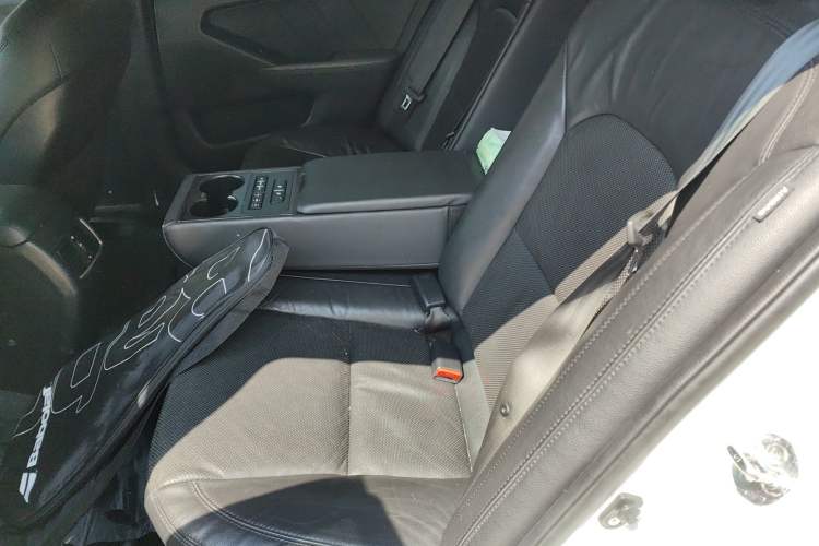Used Kia Cadenza 2012 2.4L Luxury Version Left Rear Seat