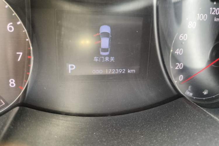 Used Kia Cadenza 2012 2.4L Luxury Version Odometer Close Up