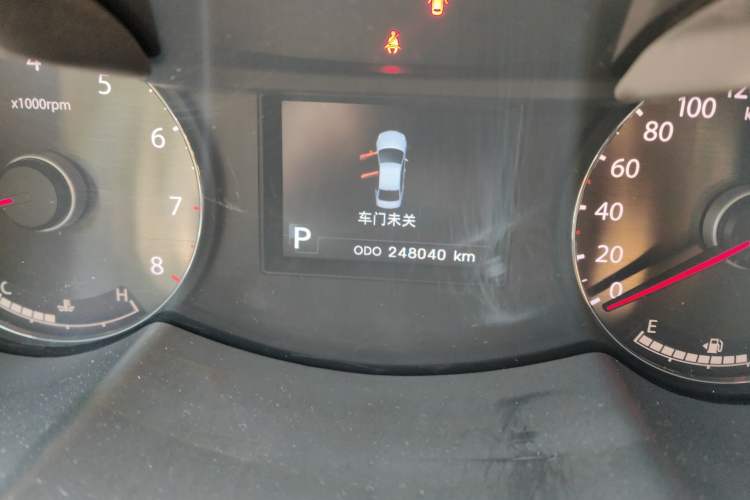 Used Kia Cadenza 2012 2.4L Luxury Version Odometer Close Up