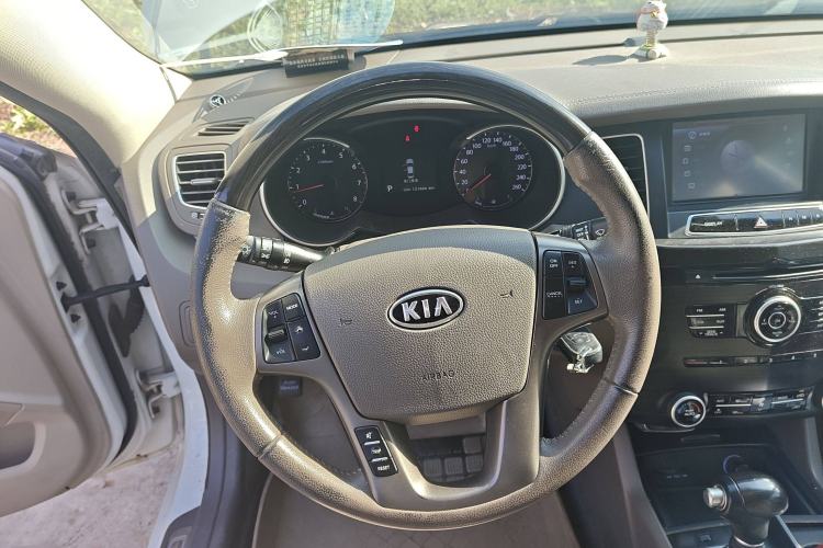 Used Kia Cadenza 2012 2.4L Business Sunroof Version Steering Wheel