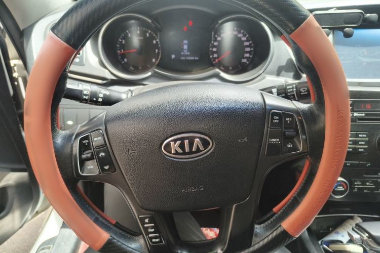 Used Kia Cadenza 2012 2.4L Luxury Version Steering Wheel