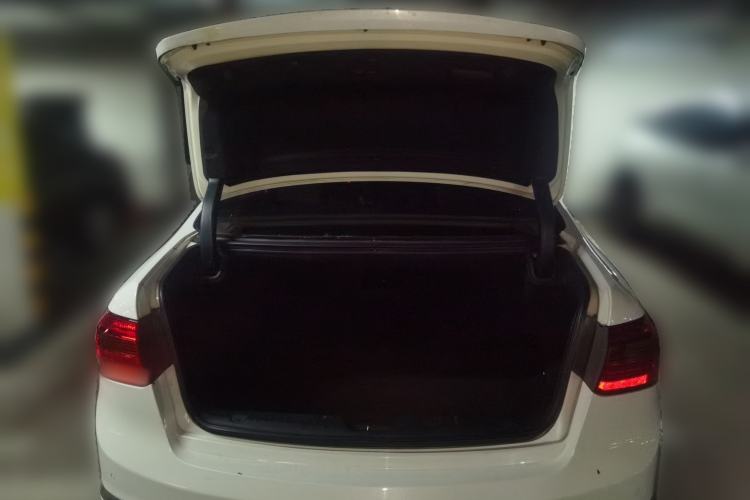 Used Kia Cadenza 2012 2.4L Elite Edition Trunk