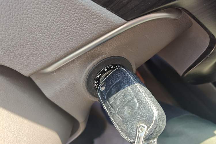 Used Kia Cadenza 2012 2.4L Business Sunroof Version Vehicle Key
