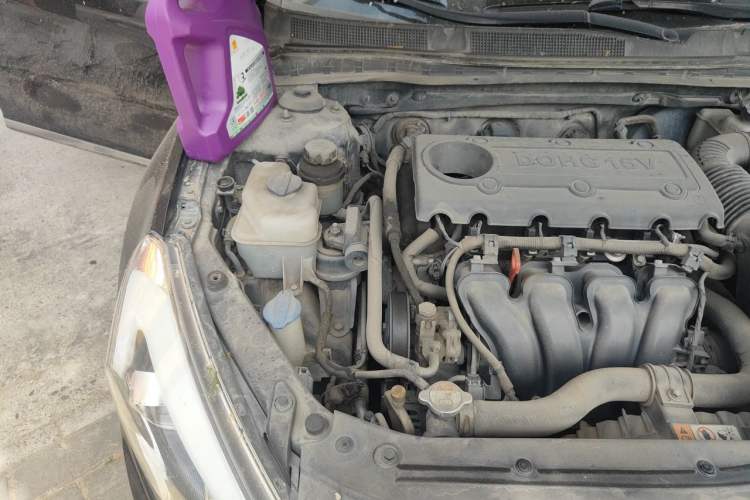 Used Kia Cadenza 2013 2.4L Business Sunroof Version China V Standard Engine Bay Right