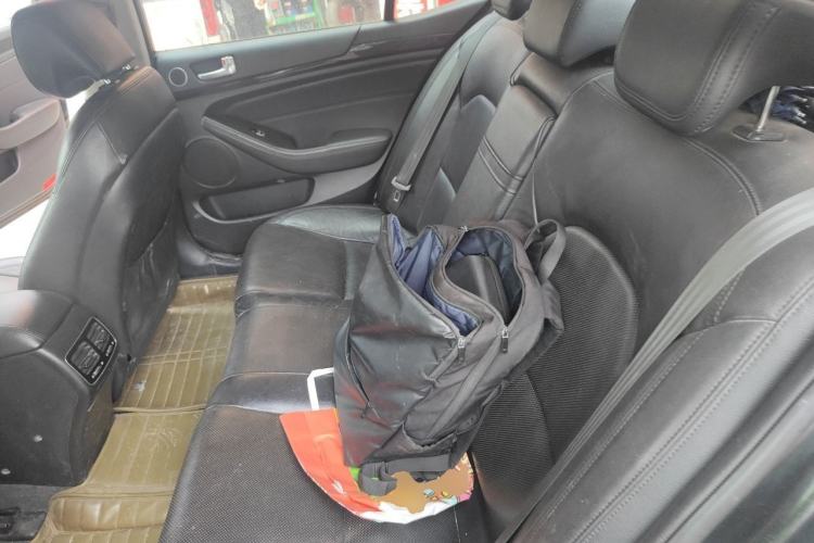 Used Kia Cadenza 2013 2.4L Business Sunroof Version China V Standard Left Rear Seat