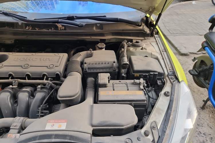 Used Kia Cadenza 2013 2.4L Business Sunroof Version China IV Standard Engine Bay Left