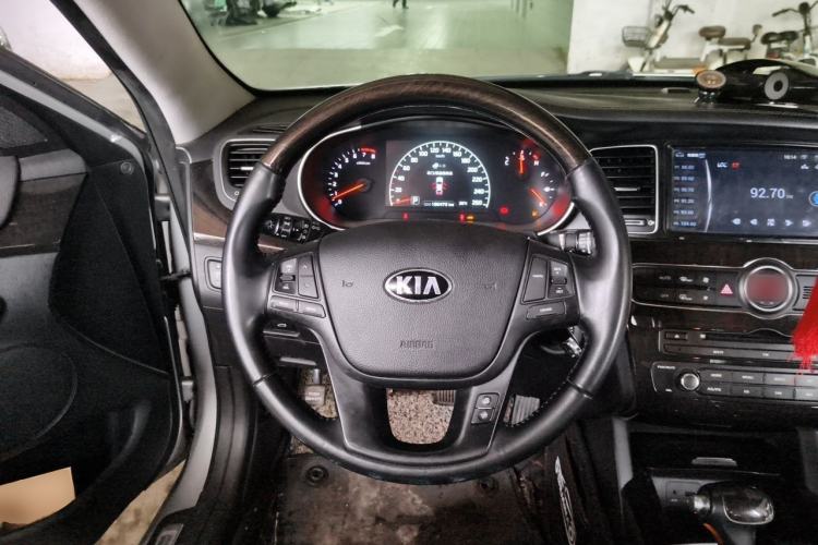Used Kia Cadenza 2013 2.4L Business Model China V Standard Steering Wheel