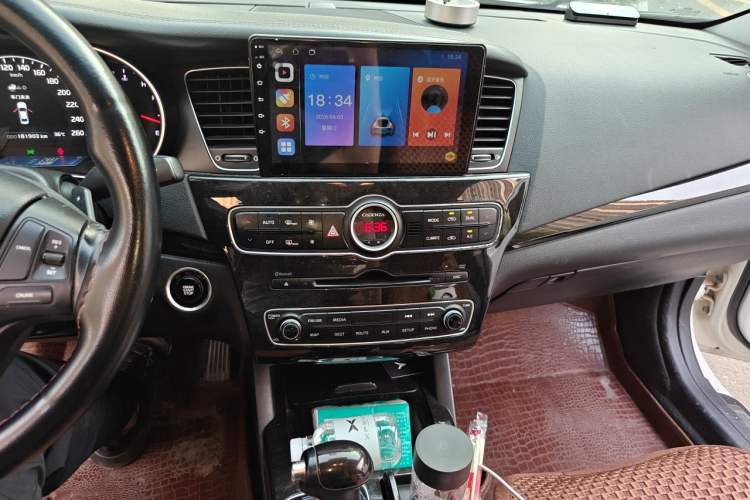 Used Kia Cadenza 2013 2.4L Elite Model China IV Standard Audio And AC Panel