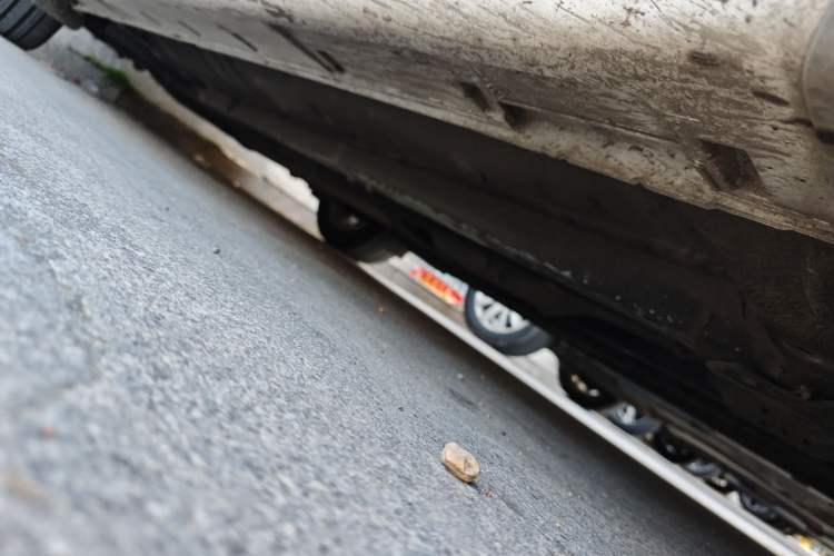 Used Kia Cadenza 2013 2.4L Business Sunroof Version China V Standard Chassis Front Right