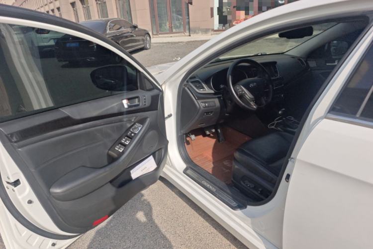Used Kia Cadenza 2013 2.4L Elite Model China IV Standard Driver Seat