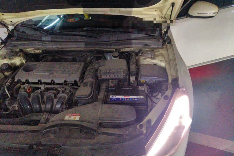 Used Kia Cadenza 2013 2.4L Business Sunroof Version China IV Standard Engine Bay Left