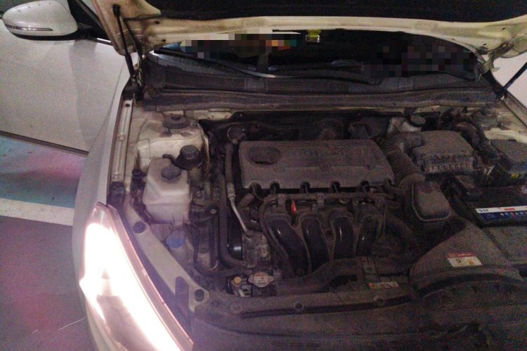 Used Kia Cadenza 2013 2.4L Business Sunroof Version China IV Standard Engine Bay Right