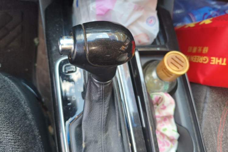 Used Kia Cadenza 2013 2.4L Elite Model China IV Standard Gear Lever