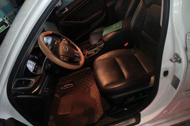 Used Kia Cadenza 2013 2.4L Business Sunroof Version China IV Standard Left Front Seat
