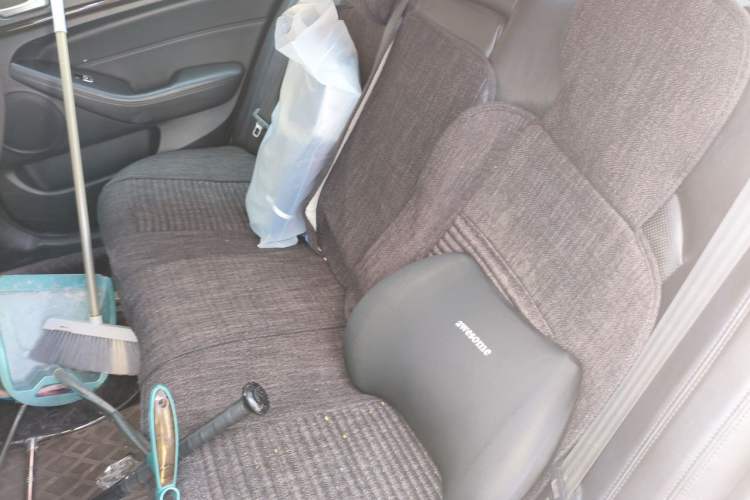 Used Kia Cadenza 2013 2.4L Elite Model China IV Standard Left Rear Seat