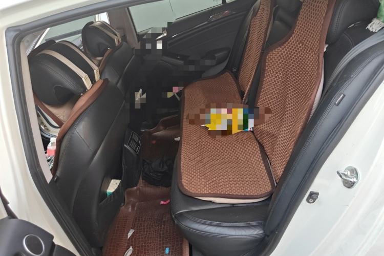 Used Kia Cadenza 2013 2.4L Elite Model China IV Standard Left Rear Seat