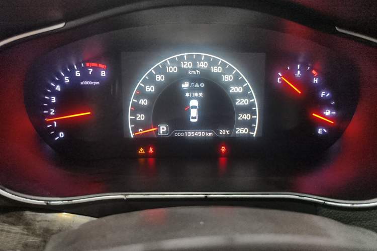Used Kia Cadenza 2013 2.4L Business Sunroof Version China IV Standard Odometer Close Up