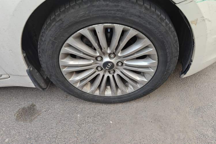 Used Kia Cadenza 2013 2.4L Elite Model China IV Standard Right Front Wheel Hub