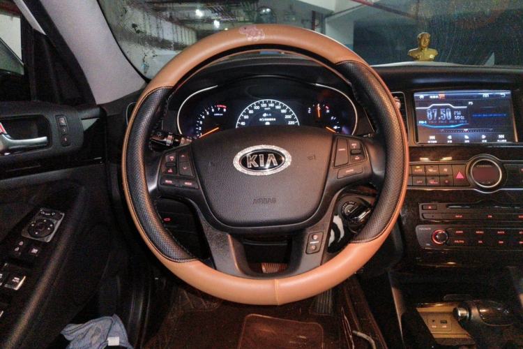 Used Kia Cadenza 2013 2.4L Business Sunroof Version China IV Standard Steering Wheel