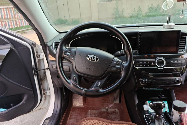 Used Kia Cadenza 2013 2.4L Elite Model China IV Standard Steering Wheel