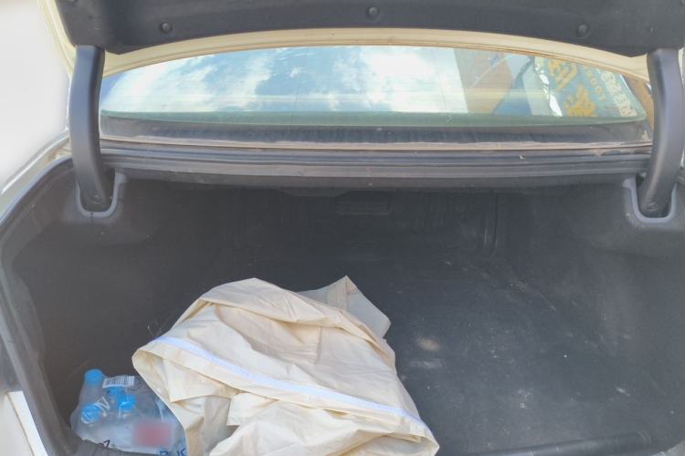 Used Kia Cadenza 2013 2.4L Elite Model China IV Standard Trunk