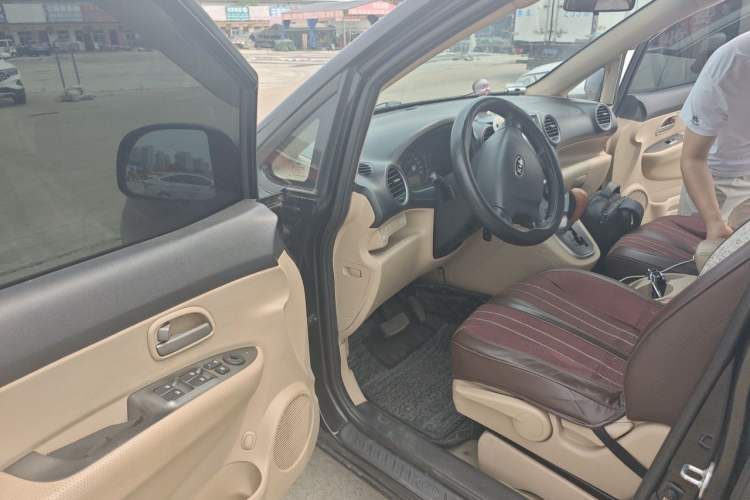 Used Kia Carens 2007 2.0L 7-Seater Standard Edition Driver Seat