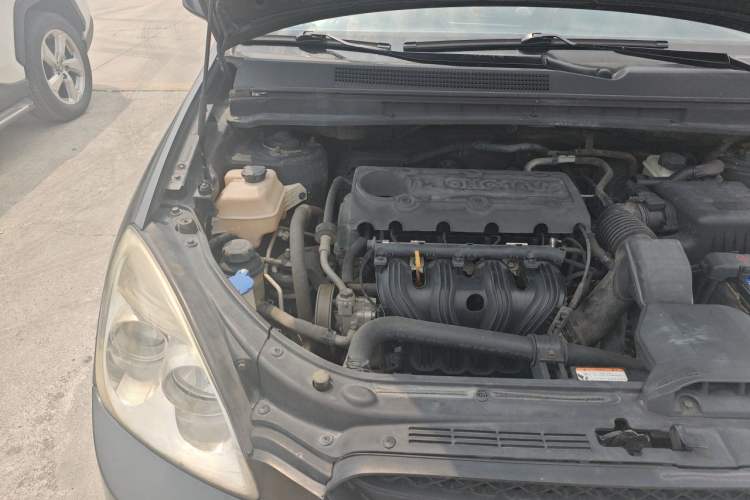 Used Kia Carens 2007 2.0L 7-Seater Standard Edition Engine Bay Right