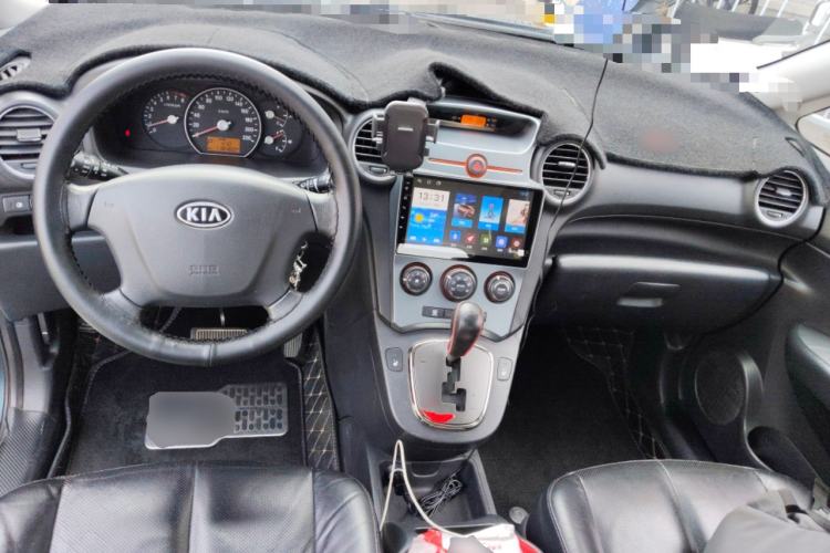 Used Kia Carens 2007 2.0L 7-Seater Comfort Edition Center Console