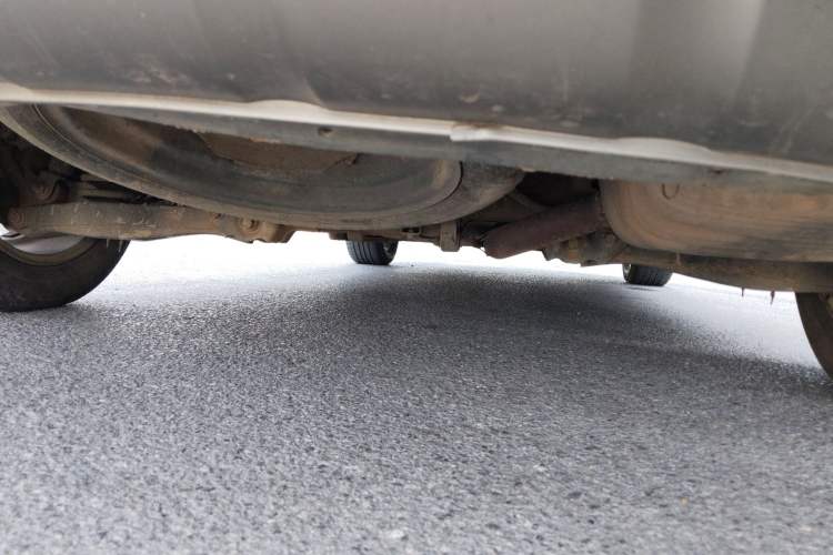 Used Kia Carens 2007 2.0L 7-Seater Comfort Edition Chassis Rear