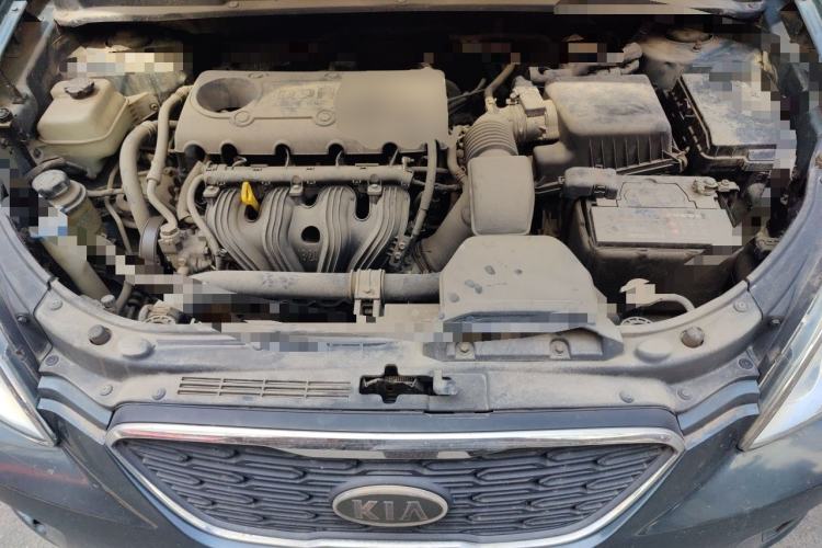 Used Kia Carens 2007 2.0L 7-Seater Standard Edition Engine Bay