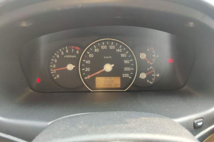 Used Kia Carens 2007 2.0L 7-Seater Standard Edition Instrument Cluster