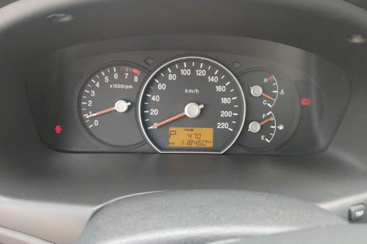 Used Kia Carens 2007 2.0L 7-Seater Comfort Edition Instrument Cluster