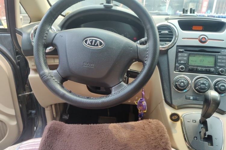 Used Kia Carens 2007 2.0L 7-Seater Standard Edition Steering Wheel