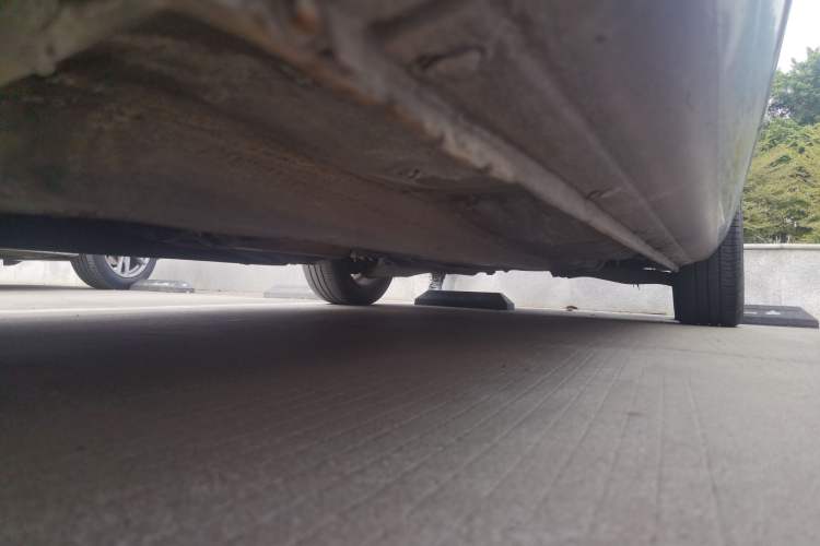 Used Kia Carens 2007 2.0L 7-Seater Standard Edition Chassis Front Left