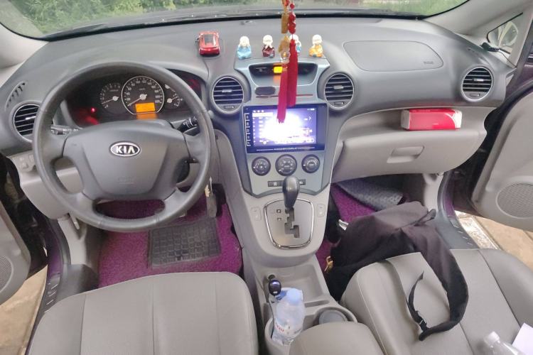 Used Kia Carens 2007 2.0L 5-Seater Comfort Edition Center Console