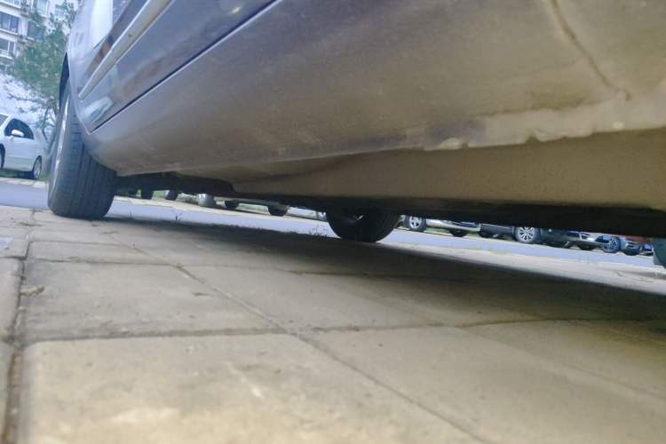 Used Kia Carens 2007 2.0L 5-Seater Comfort Edition Chassis Front Right