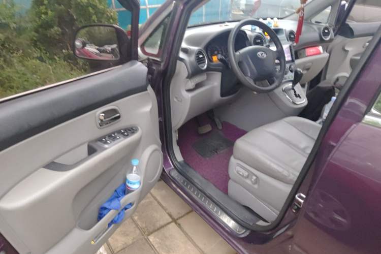 Used Kia Carens 2007 2.0L 5-Seater Comfort Edition Driver Seat