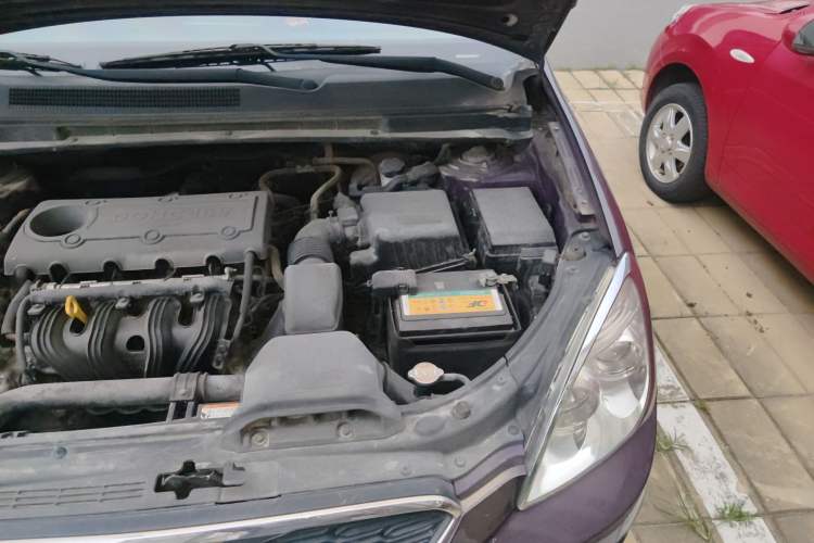 Used Kia Carens 2007 2.0L 5-Seater Comfort Edition Engine Bay Left