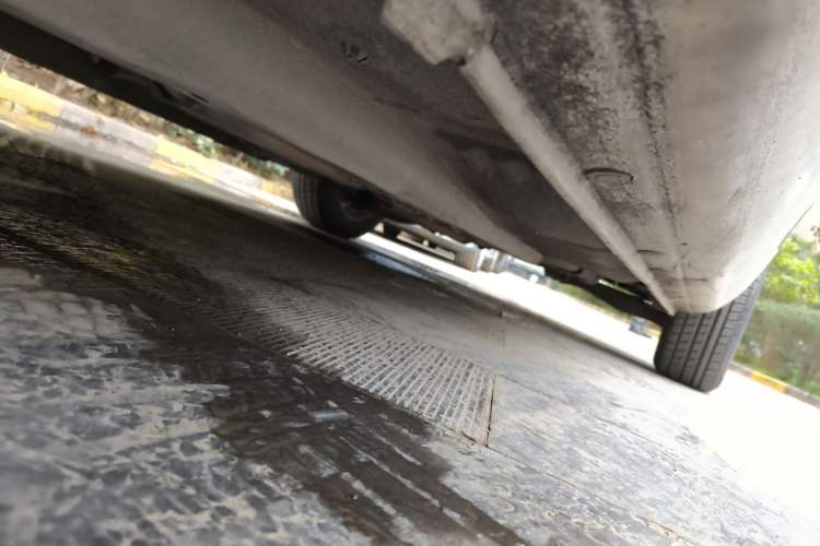 Used Kia Carens 2007 2.0L 7-Seater Comfort Edition Chassis Front Left