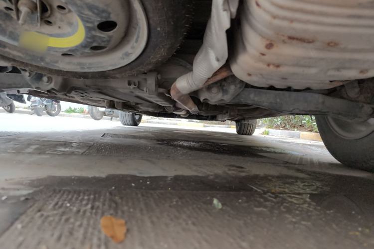 Used Kia Carens 2007 2.0L 7-Seater Comfort Edition Chassis Rear
