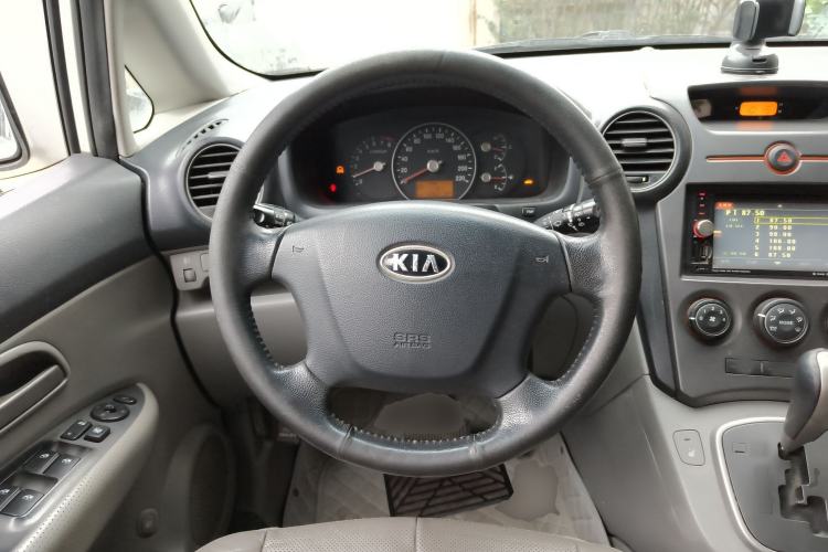Used Kia Carens 2007 2.0L 7-Seater Comfort Edition Steering Wheel
