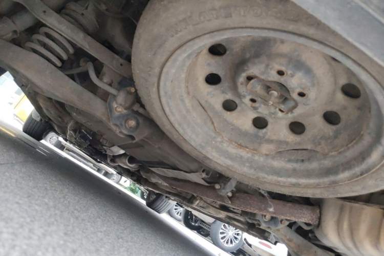 Used Kia Carens 2011 2.0L 5-Seater Automatic Standard Edition Chassis Rear
